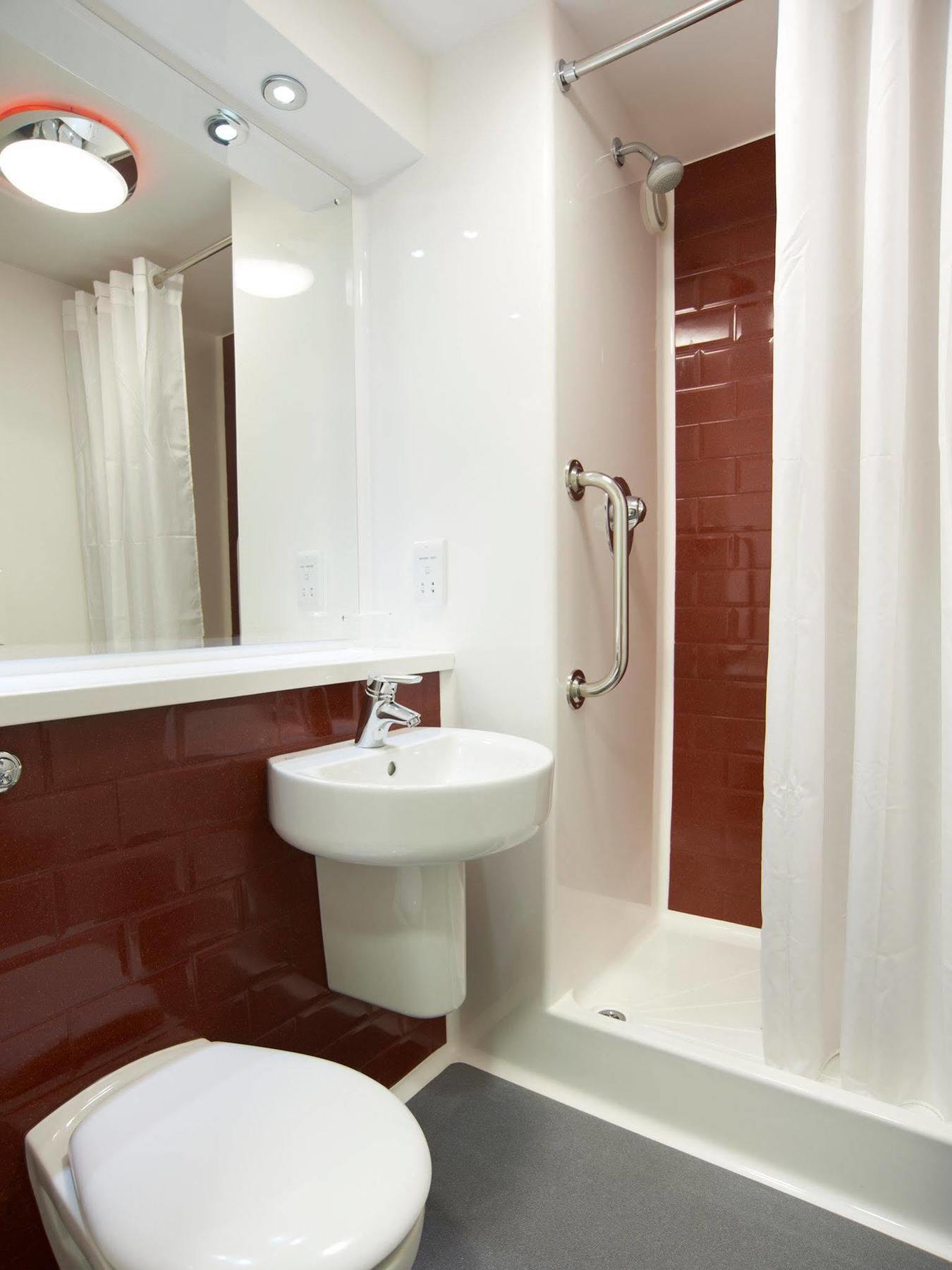 Travelodge Excel Londres Extérieur photo